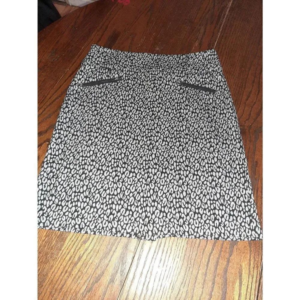 Size 6 Darjoni Black Grey Zipper Detail Pencil Skirt